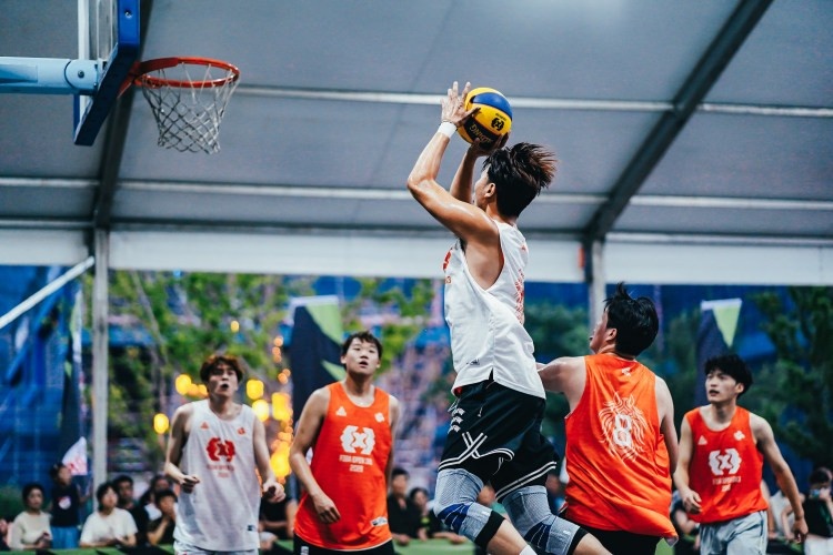 CBA扣篮王杨浩空降利辛 国资委21:13夺FIBA Open 3x3安徽首站冠军 CBA扣篮王杨浩空降利辛 国资委21:13夺FIBA Open 3x3安徽首站冠军