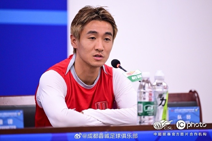 蓉城赛前发布会:阿洛伊西点出两连平病因,韦世豪直言心态受影响 蓉城赛前发布会:阿洛伊西点出两连平病因,韦世豪直言心态受影响