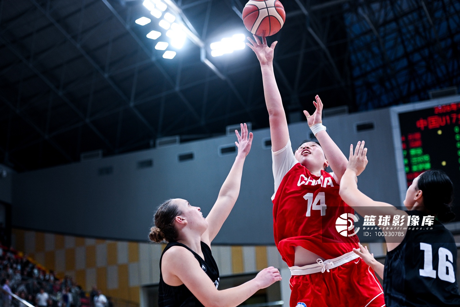 U17女篮1分惜败加拿大 遭进攻篮板反绝杀 U17女篮1分惜败加拿大 遭进攻篮板反绝杀