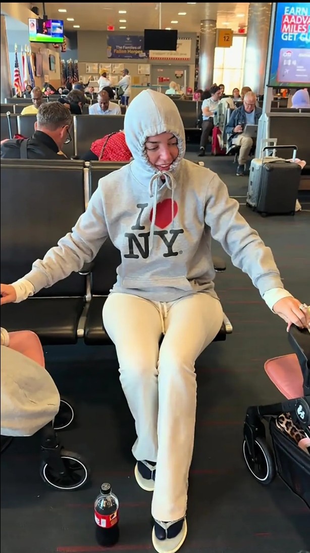 皮克福德妻儿纽约机场滞留18小时 季军战未出场 皮克福德妻儿纽约机场滞留18小时 季军战未出场
