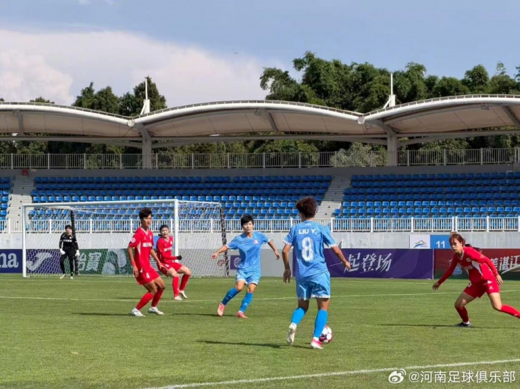 河南女足3-0完胜重庆奥体 13轮不败锁定女甲榜首