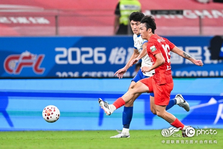 海港三球被吹 主场0-1不敌山东泰山