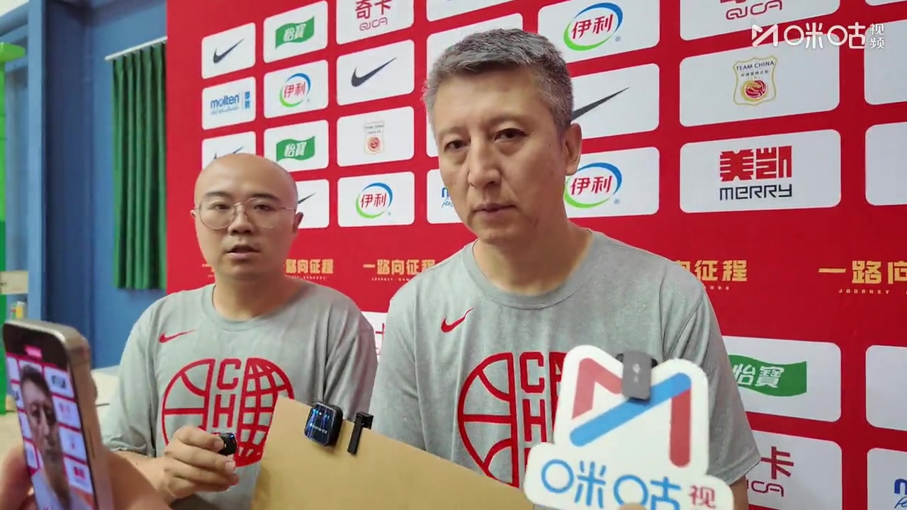 郭士强谈国家队集训：杨瀚森因NBA规定暂缓归队，王俊杰已合练三天