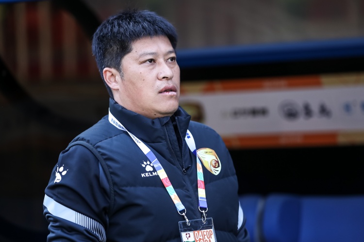 张耀坤火线执掌U16国少 上周仍率大连鲲城征战中甲