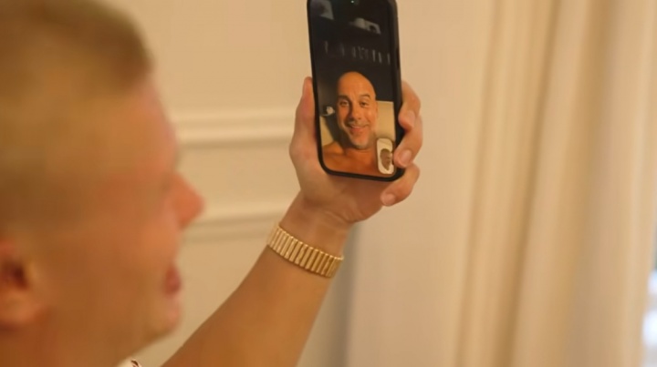 惊呆众人!哈兰德寸头发型视频连线:瓜帅单手抱头、伊布疯狂吐槽 惊呆众人!哈兰德寸头发型视频连线:瓜帅单手抱头、伊布疯狂吐槽